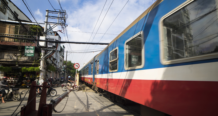 ホーチミンの電車